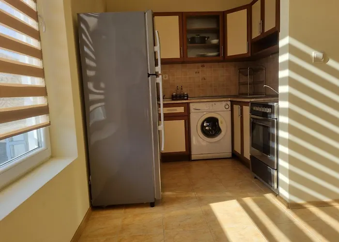 Kalin Complex Aurelia-ravda アパート